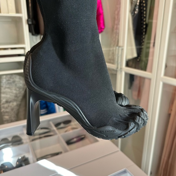 NEW LIMITED EDITION Balenciaga x Vibram Heeled Toe Shoes Extra RARE - Picture 5 of 13
